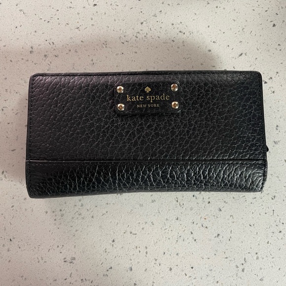 kate spade Handbags - Kate Spade Wallet